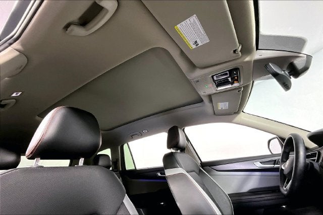 2024 Volkswagen Atlas 2.0T Peak Edition SEL