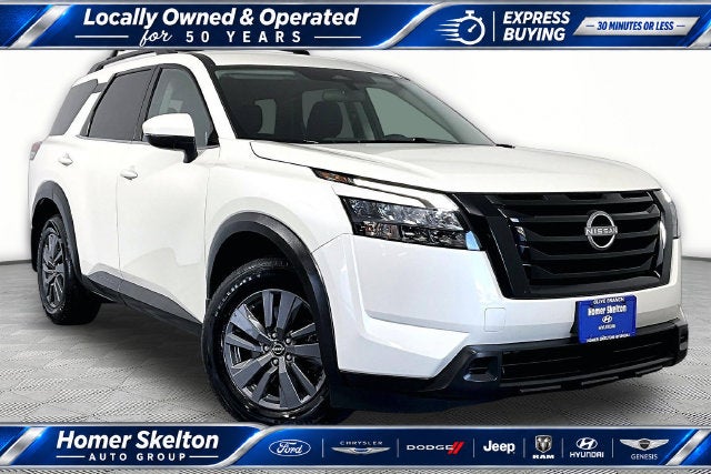 2024 Nissan Pathfinder SV
