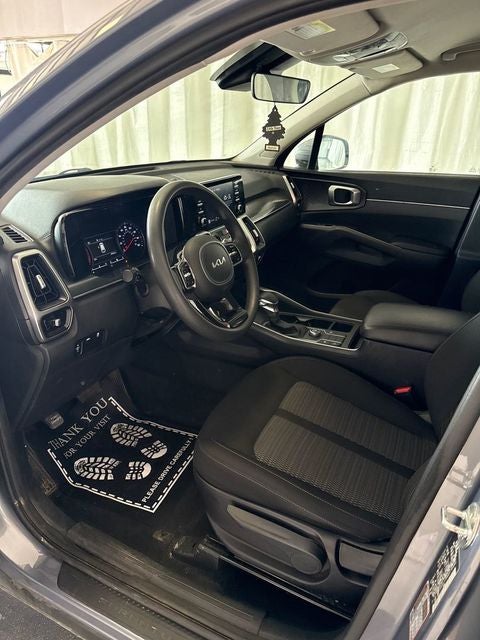 2022 Kia Sorento LX