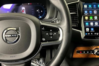 2024 Volvo XC90 B6 Plus Bright Theme