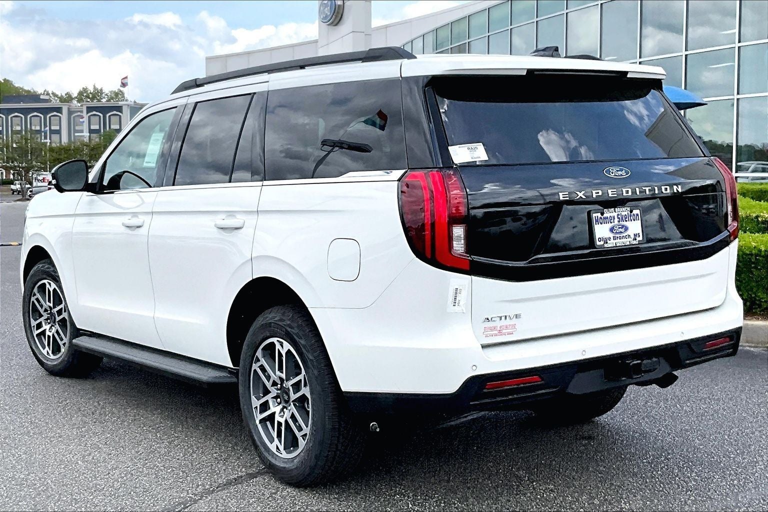 2026 Ford Expedition Active