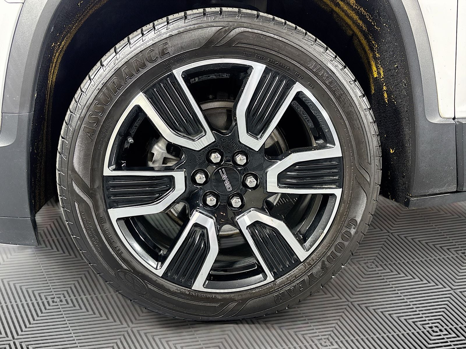 2021 GMC Acadia SLT