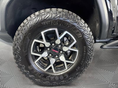 2025 GMC Canyon AT4