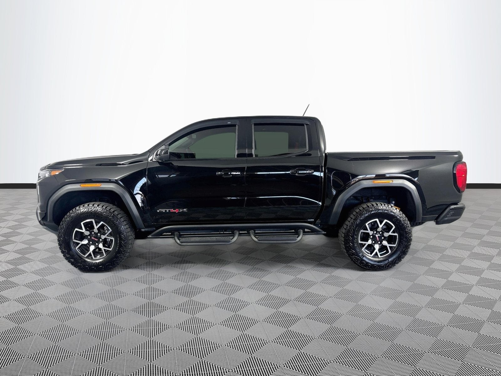 2025 GMC Canyon AT4