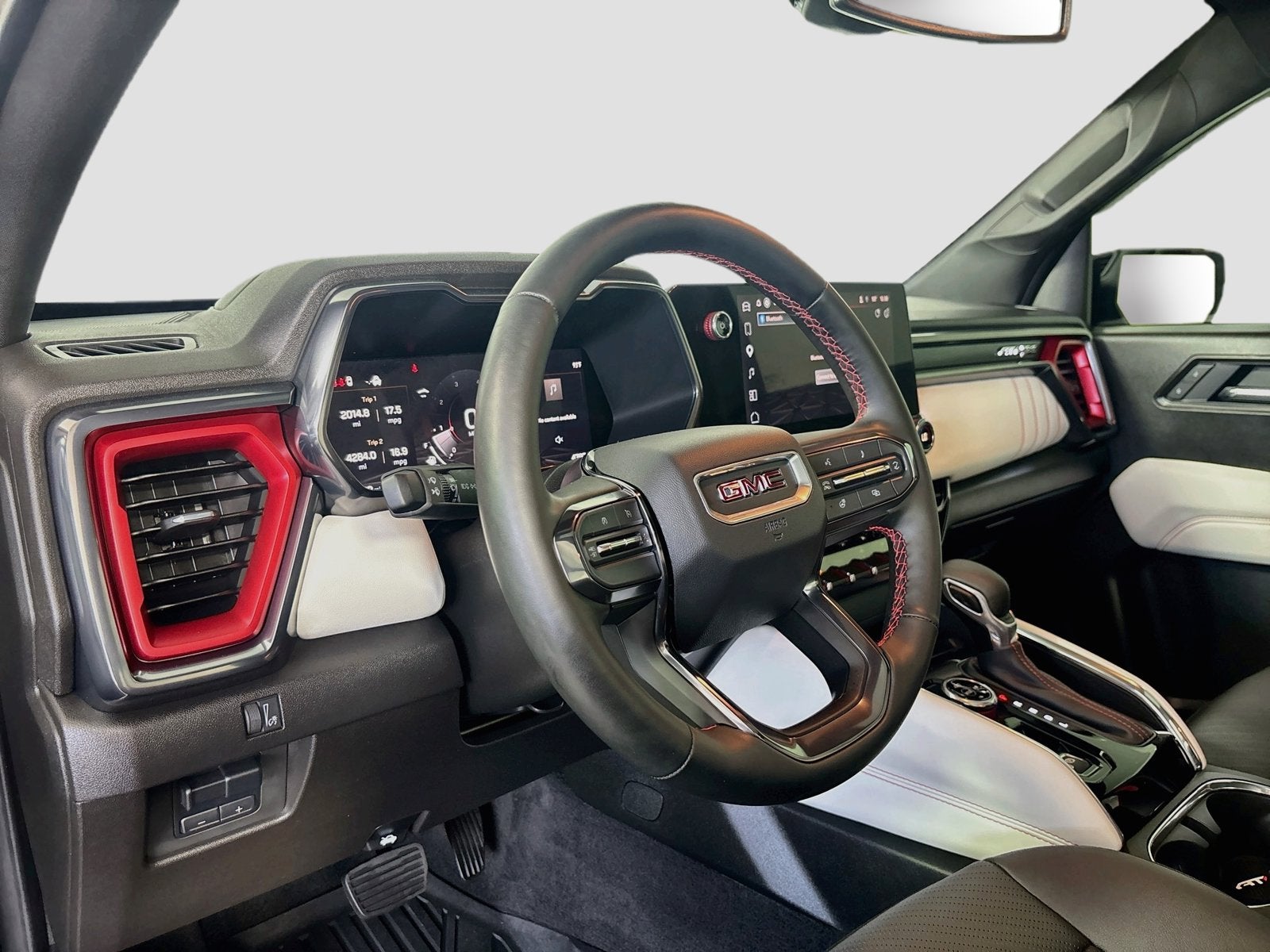 2025 GMC Canyon AT4