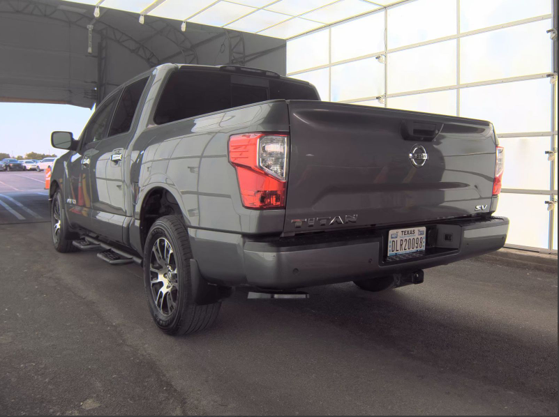 2021 Nissan Titan SV