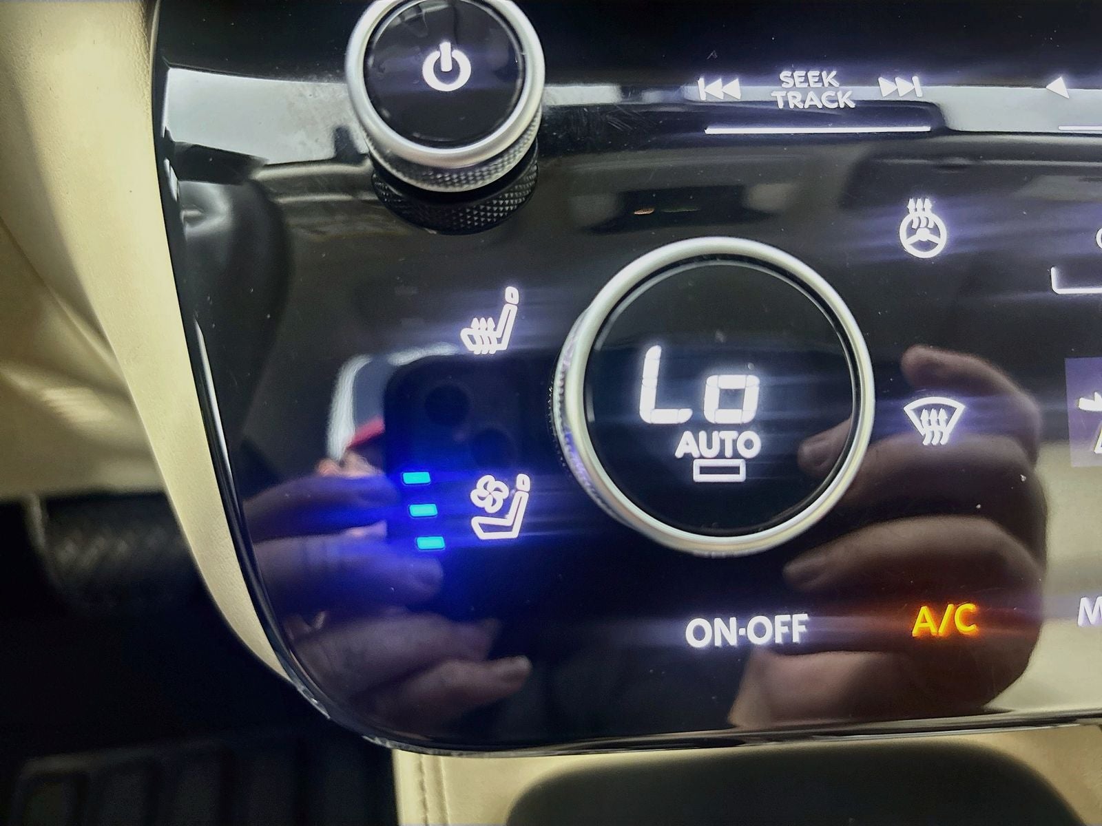 2023 INFINITI QX60 Sensory