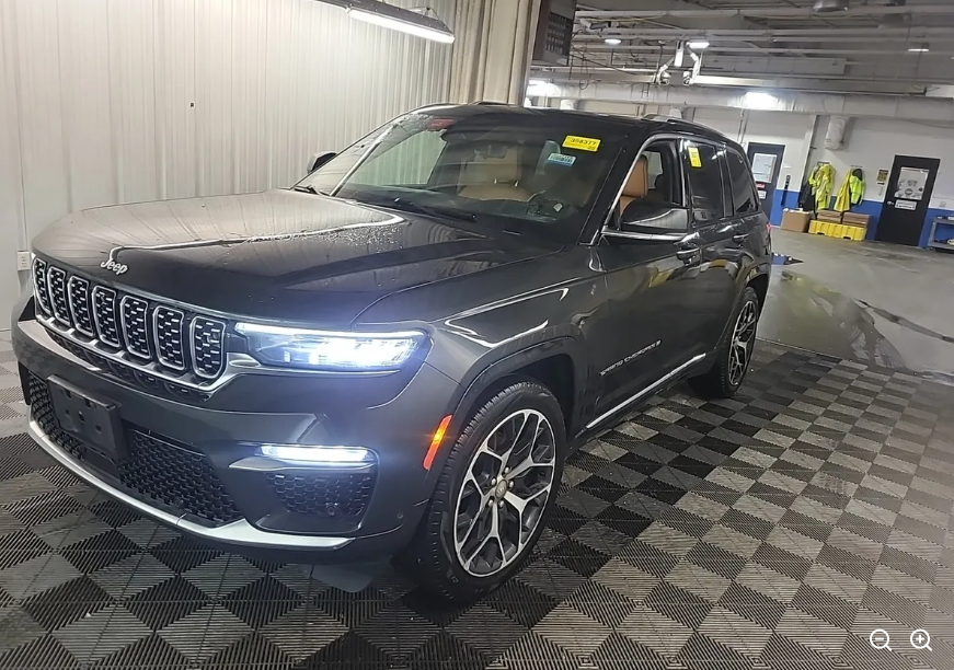 2023 Jeep Grand Cherokee Summit Reserve