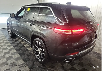 2023 Jeep Grand Cherokee Summit Reserve