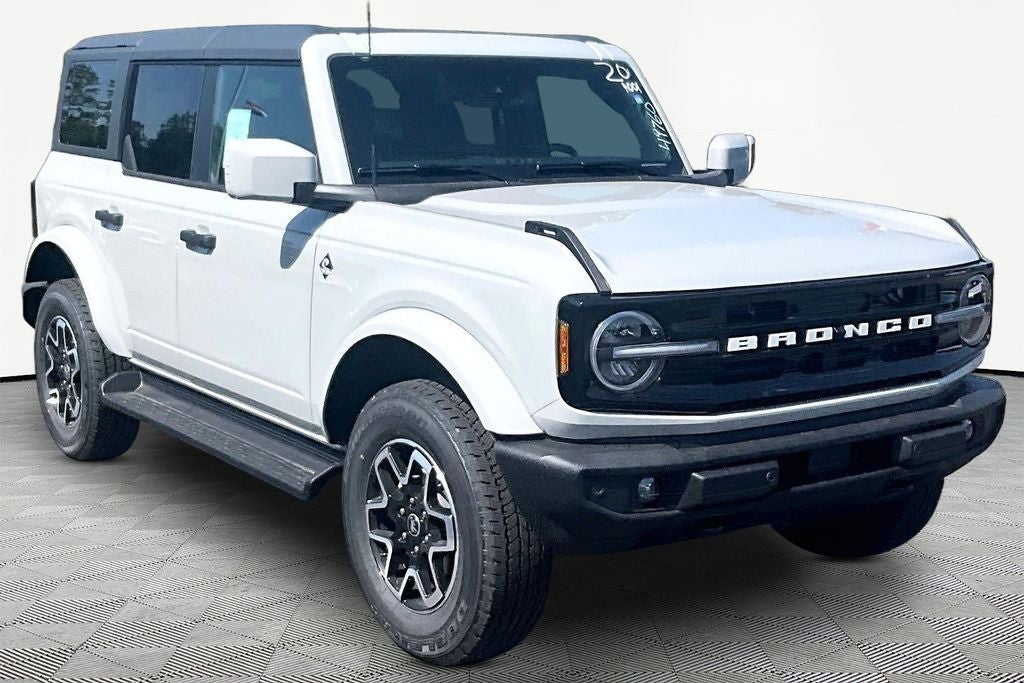 2026 Ford Bronco Outer Banks