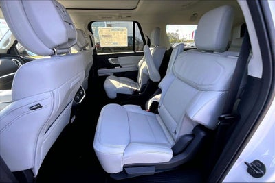 2027 Ford Expedition Max Platinum