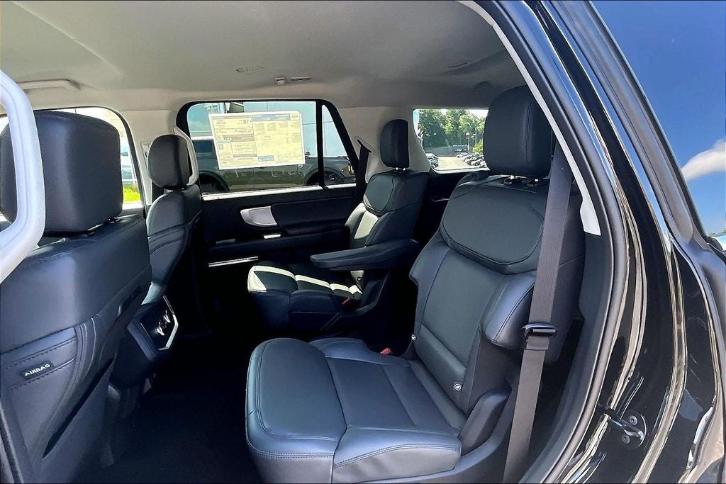 2027 Ford Expedition Active