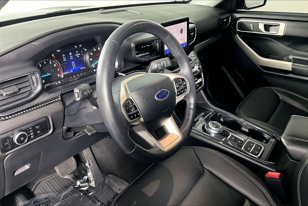 2024 Ford Explorer XLT