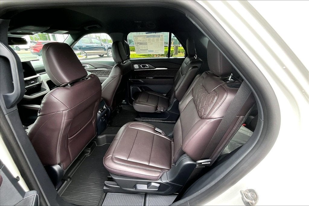 2027 Ford Explorer Platinum
