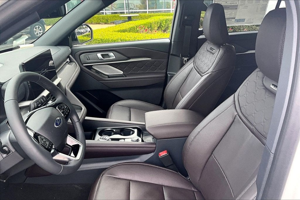 2027 Ford Explorer Platinum