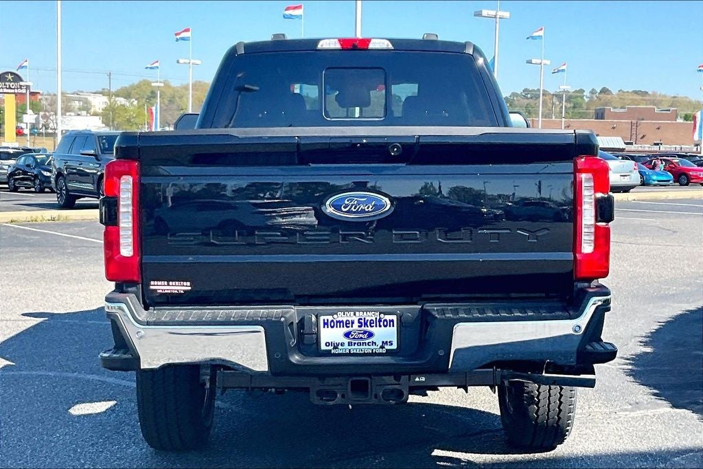 2026 Ford F-350SD Lariat