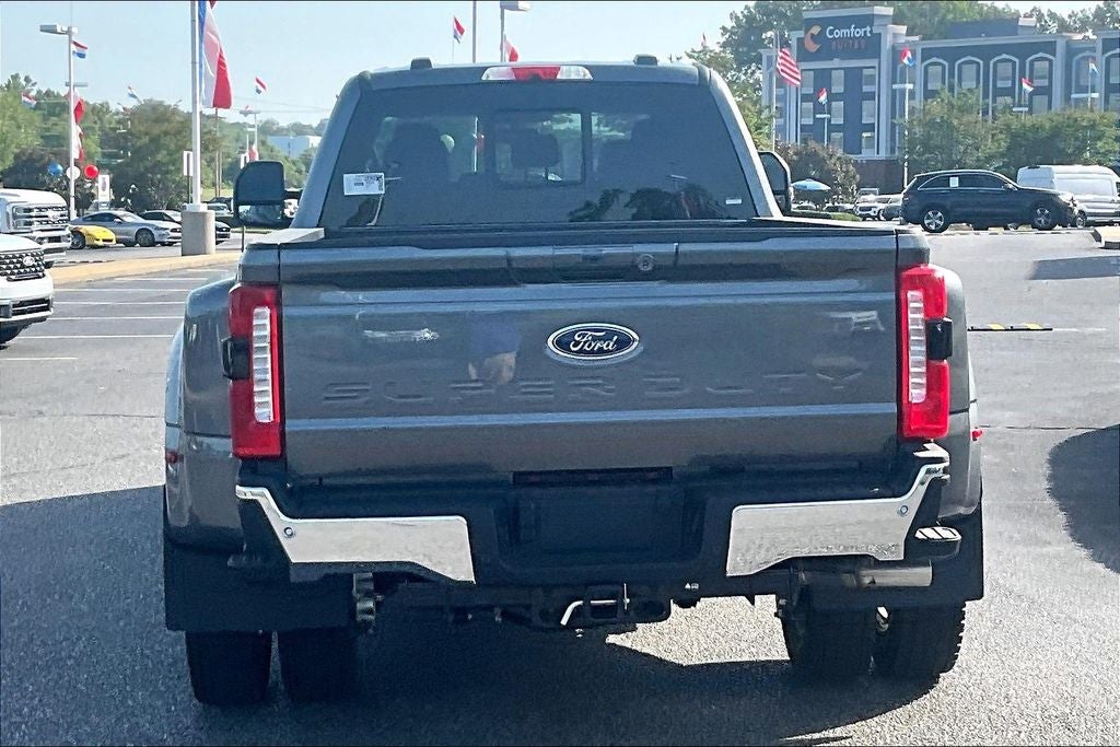 2026 Ford F-450SD Lariat DRW