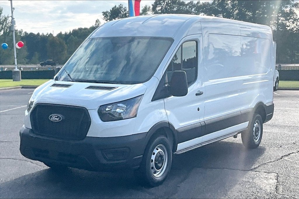 2027 Ford Transit-250 Base