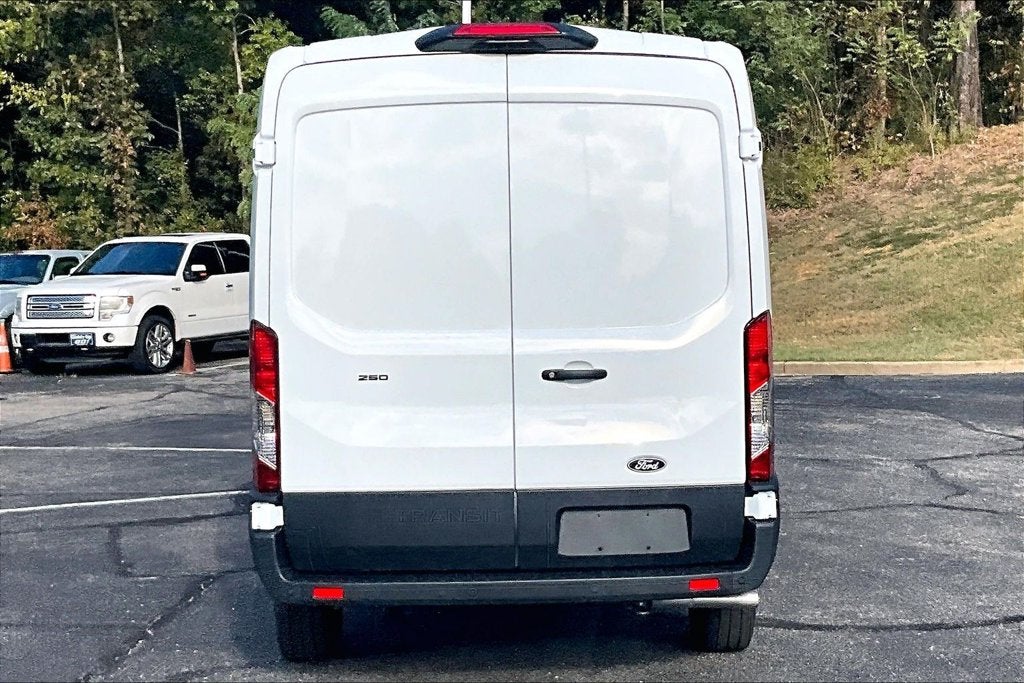 2027 Ford Transit-250 Base