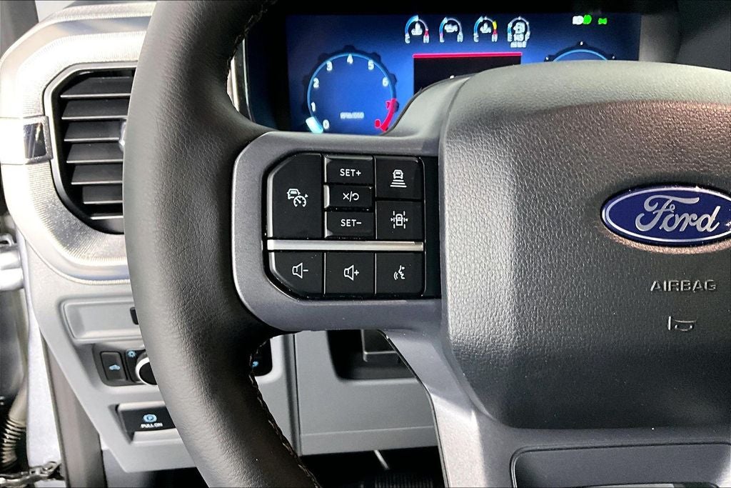 2025 Ford F-150 Lariat - Photo 18