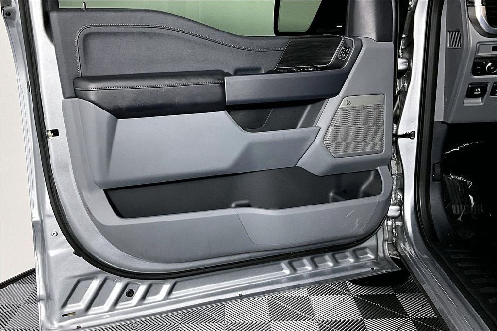 2025 Ford F-150 Lariat - Photo 23