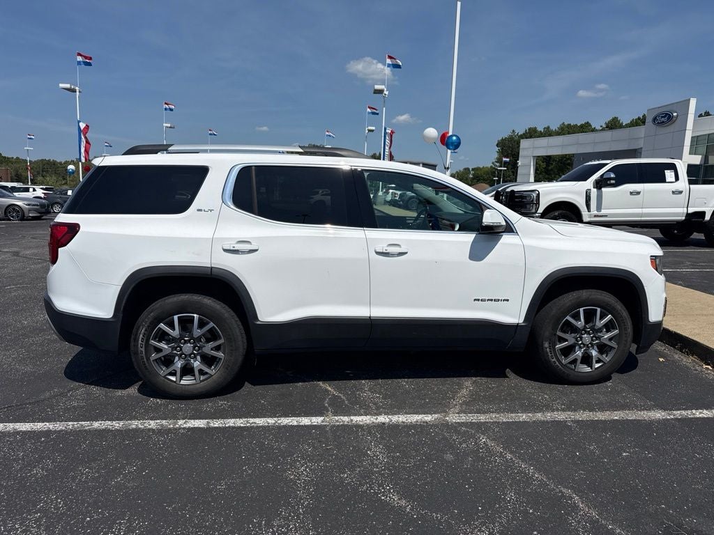 2023 GMC Acadia SLT