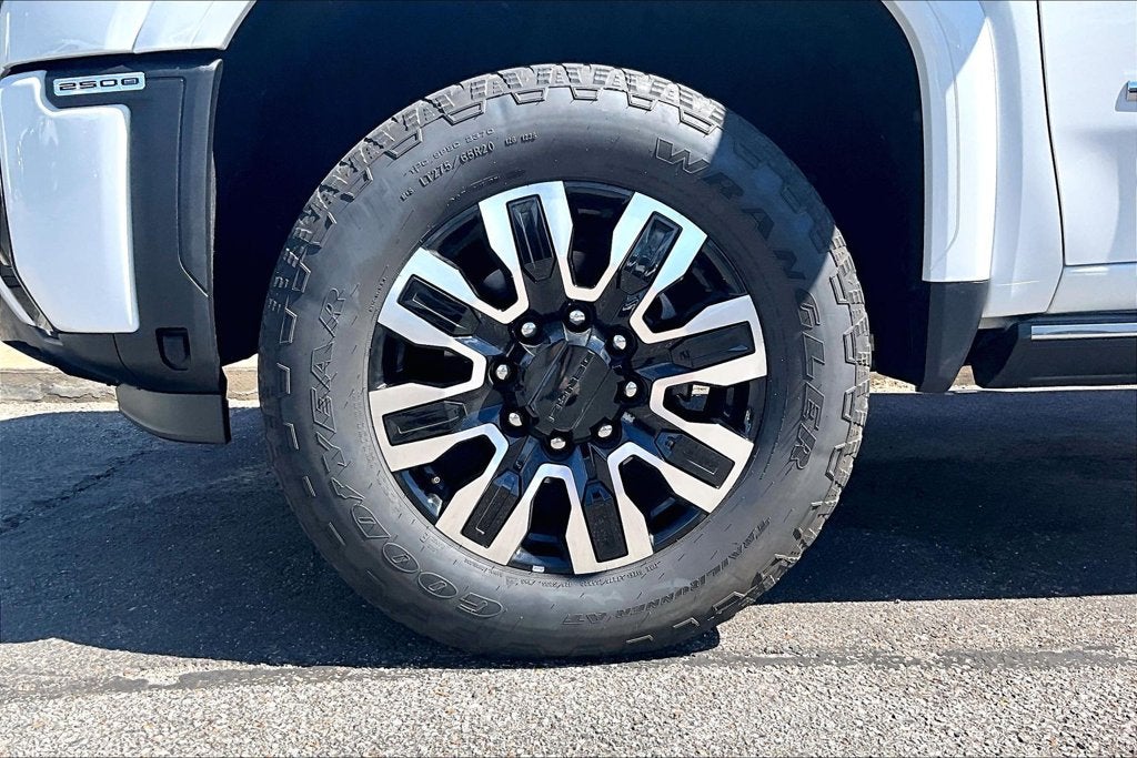 2025 GMC Sierra 2500HD Denali Ultimate