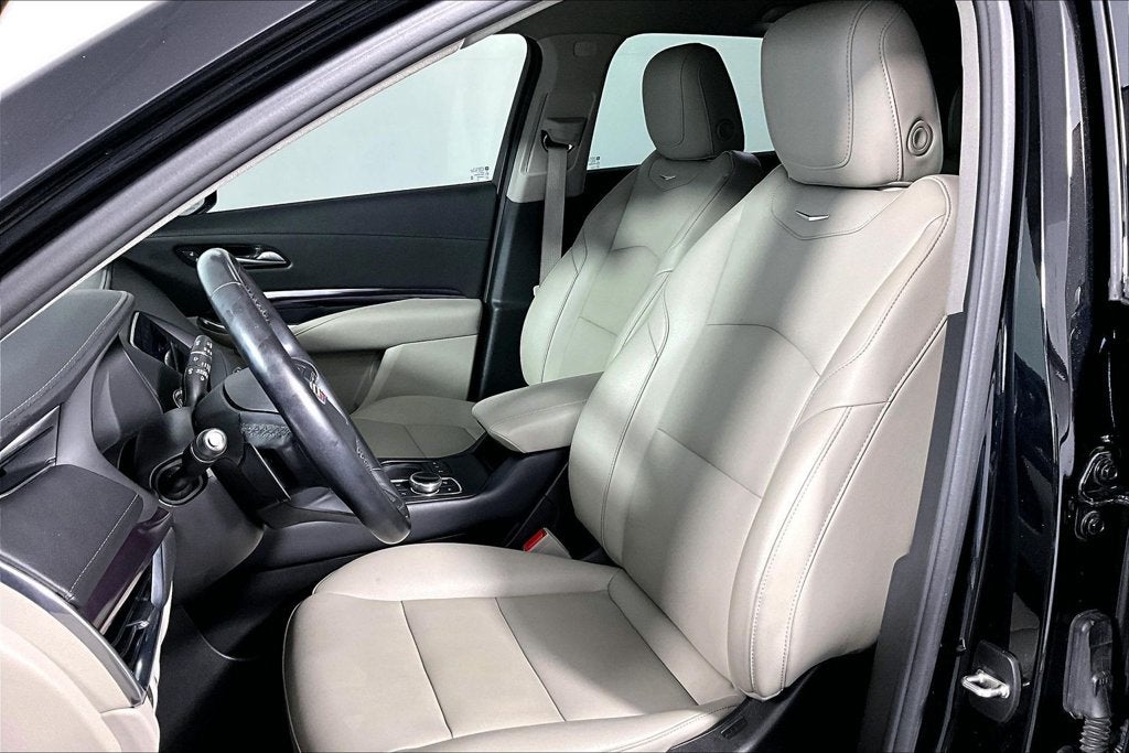 2023 Cadillac XT4 Luxury