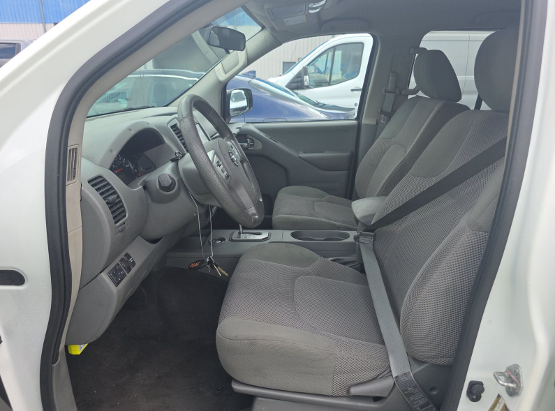 2021 Nissan Frontier SV