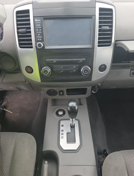 2021 Nissan Frontier SV