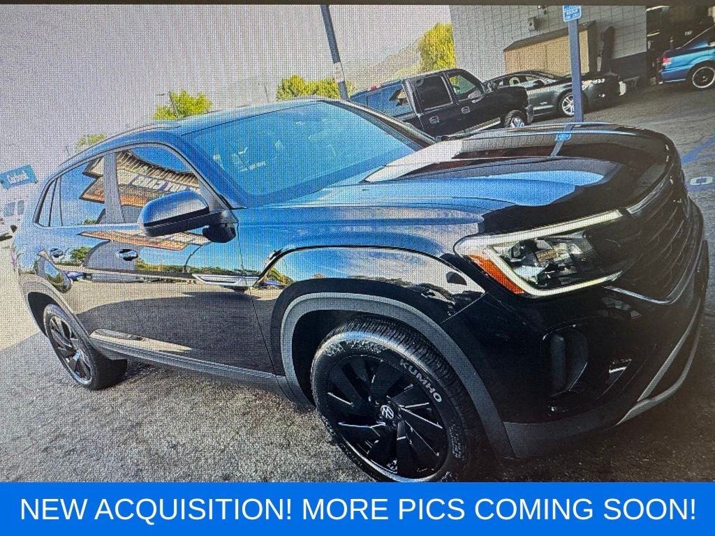 2024 Volkswagen Atlas Cross Sport 2.0T SE w/Technology