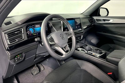 2024 Volkswagen Atlas Cross Sport 2.0T SE w/Technology