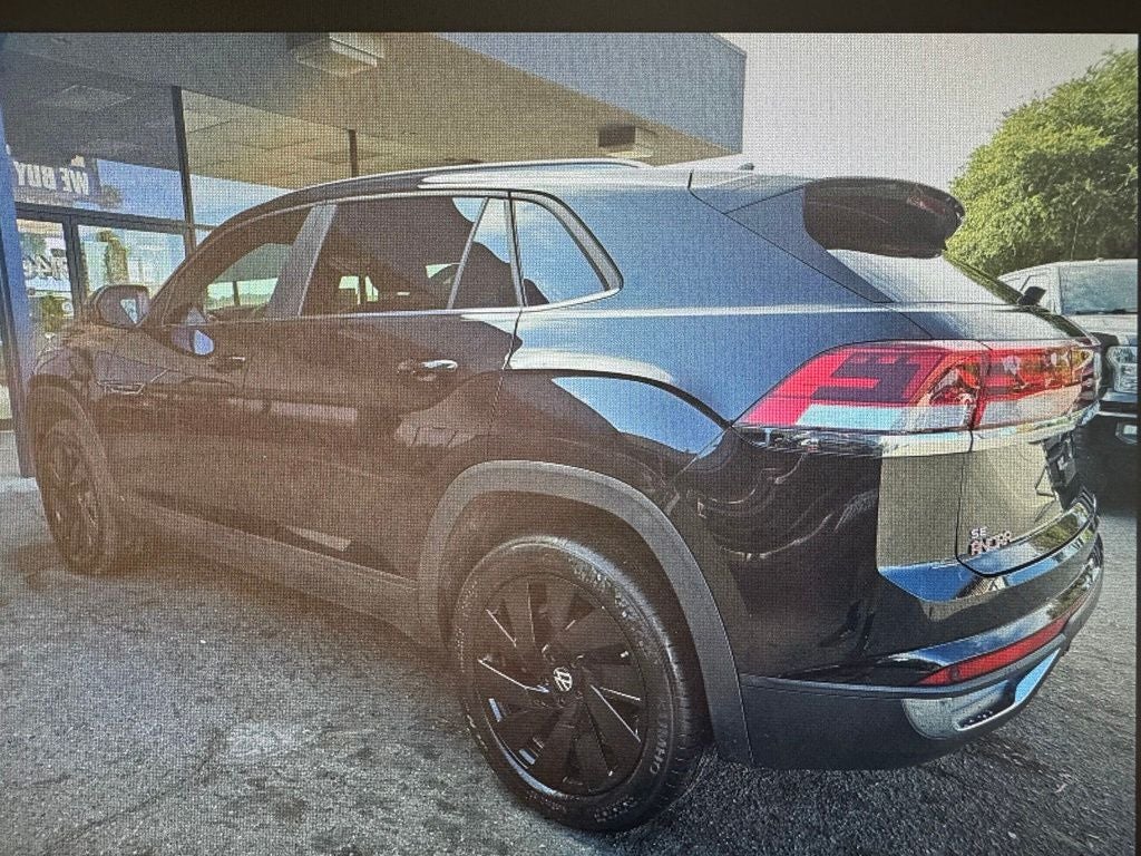 2024 Volkswagen Atlas Cross Sport 2.0T SE w/Technology