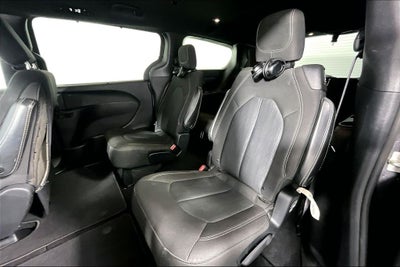 2020 Chrysler Pacifica Touring