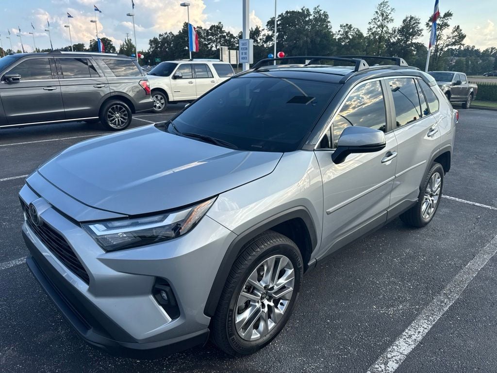 2025 Toyota RAV4 XLE Premium