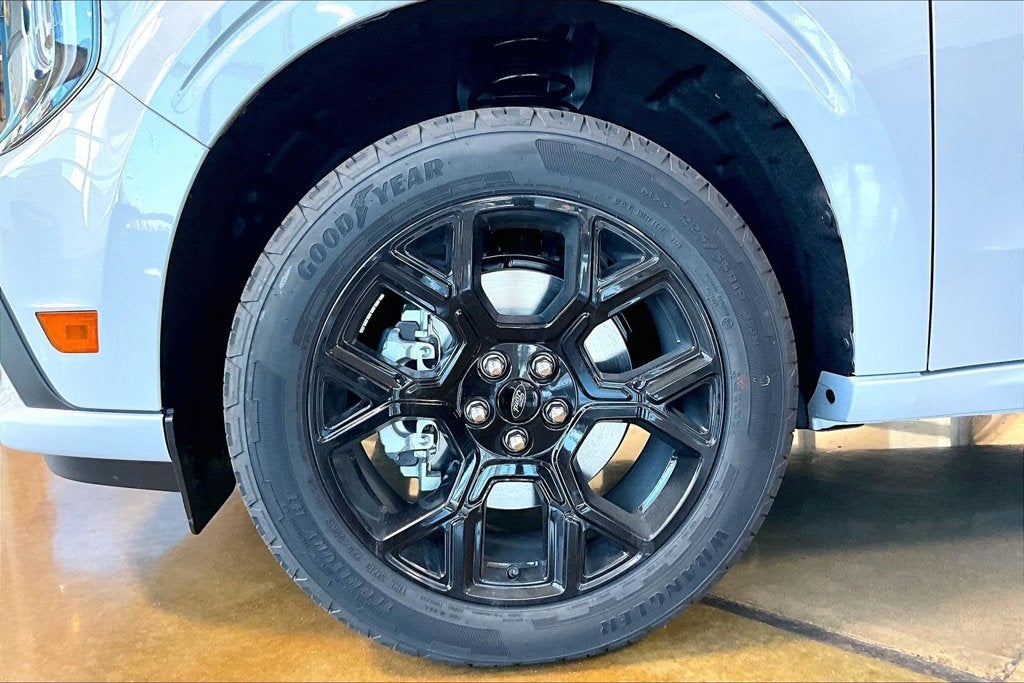 2026 Ford Maverick Lobo High