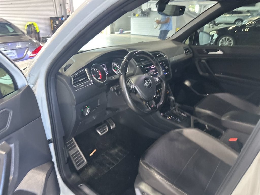 2021 Volkswagen Tiguan 2.0T SE R-Line Black