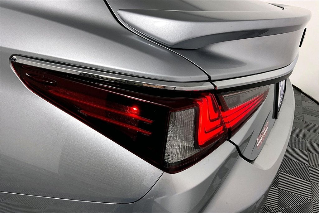 2022 Lexus ES 350