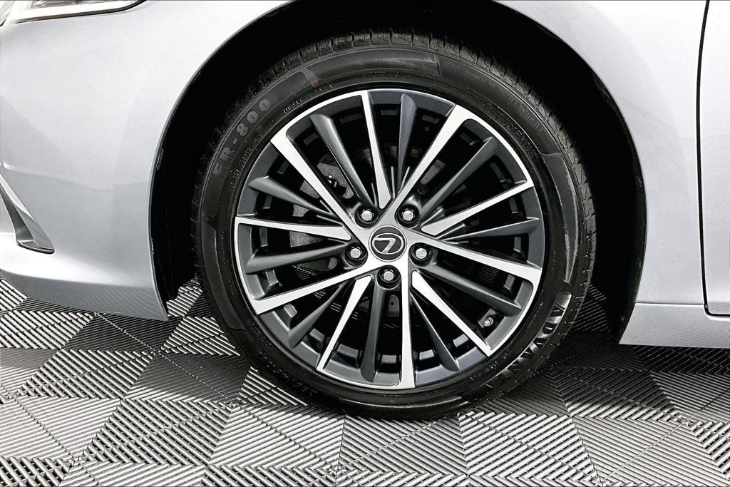 2022 Lexus ES 350