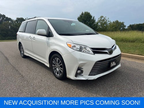 2019 Toyota Sienna XLE 7 Passenger