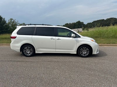 2019 Toyota Sienna XLE 7 Passenger