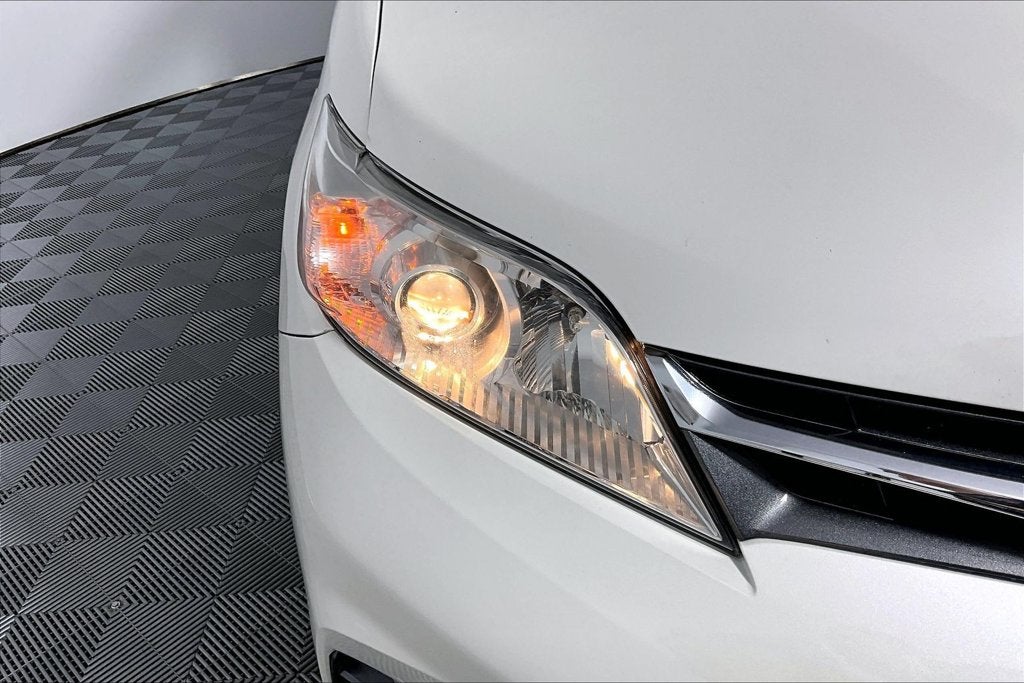 2019 Toyota Sienna XLE 7 Passenger