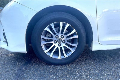 2019 Toyota Sienna XLE 7 Passenger