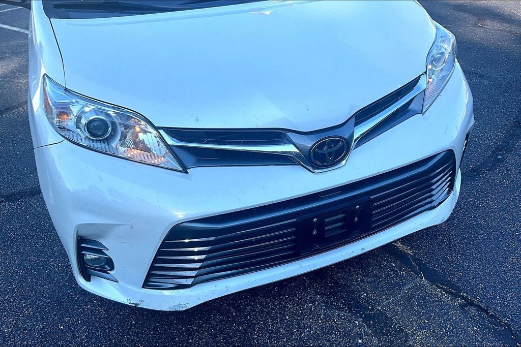 2019 Toyota Sienna XLE 7 Passenger