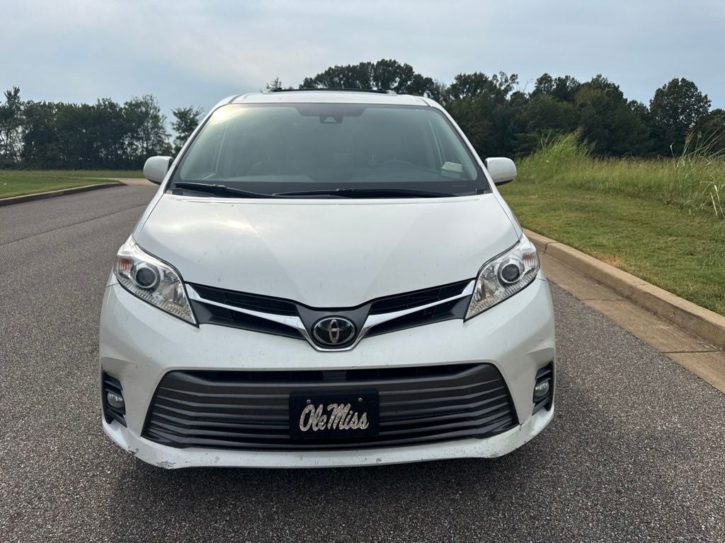 2019 Toyota Sienna XLE 7 Passenger