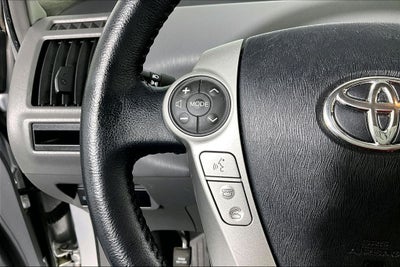 2014 Toyota Prius v Five