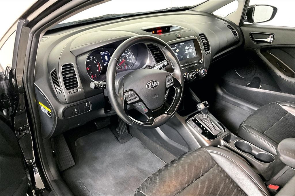 2017 Kia Forte5 EX