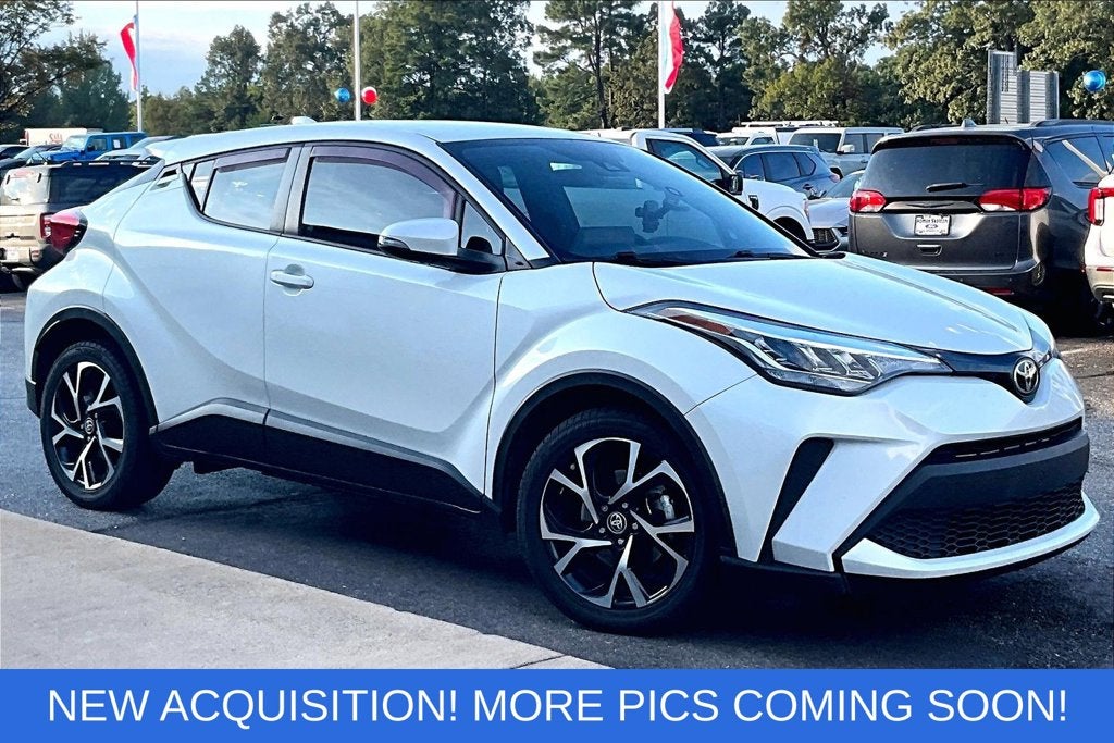 2022 Toyota C-HR XLE