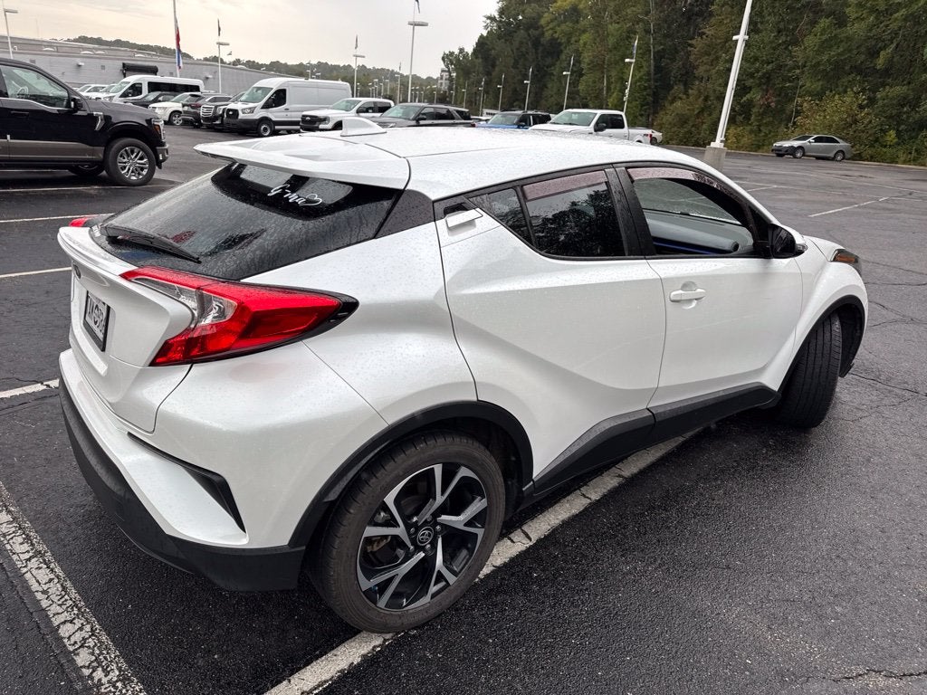 2022 Toyota C-HR XLE