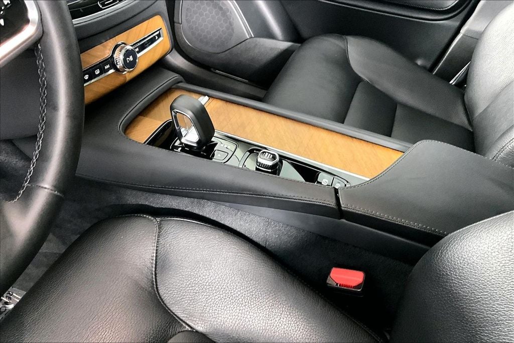 2023 Volvo XC90 B6 Plus 7-Seater